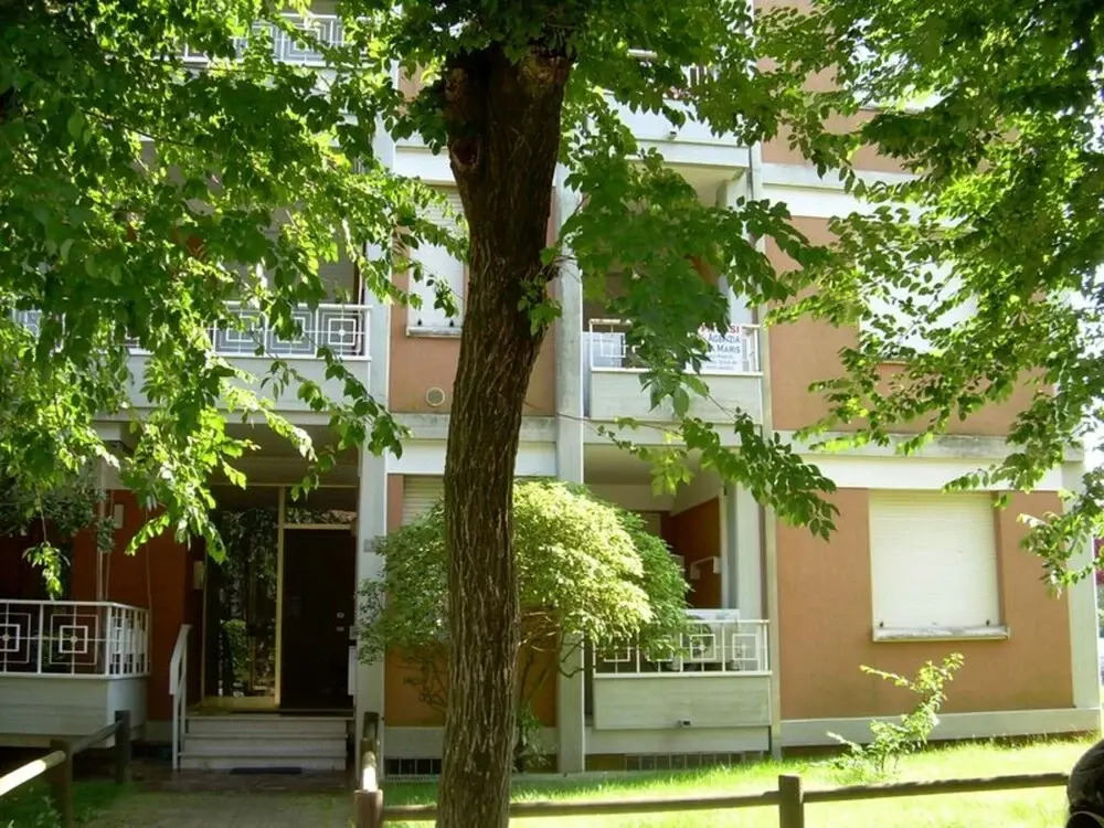 Four People Apartment in a Residence With Swimming Pool Close to the Beach