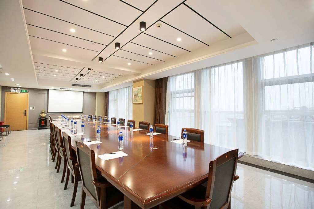 Starway Hotel Hebi Convention And Exhibition Center