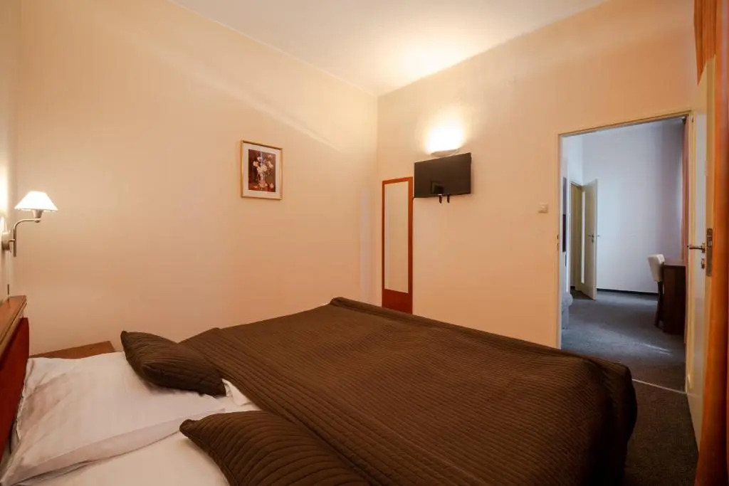 Hotel Grand