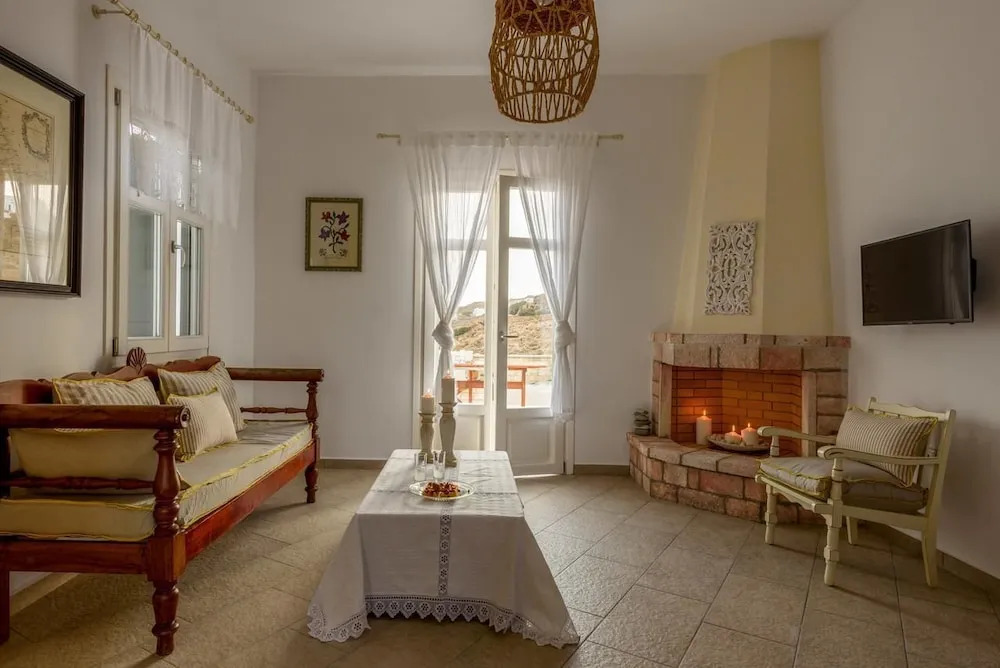 Kimolos Houses