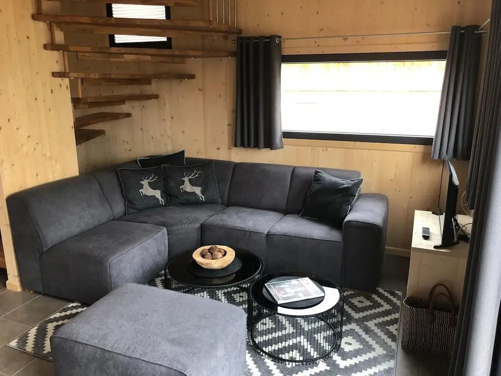 Beautiful Chalet Near Ski-lift
