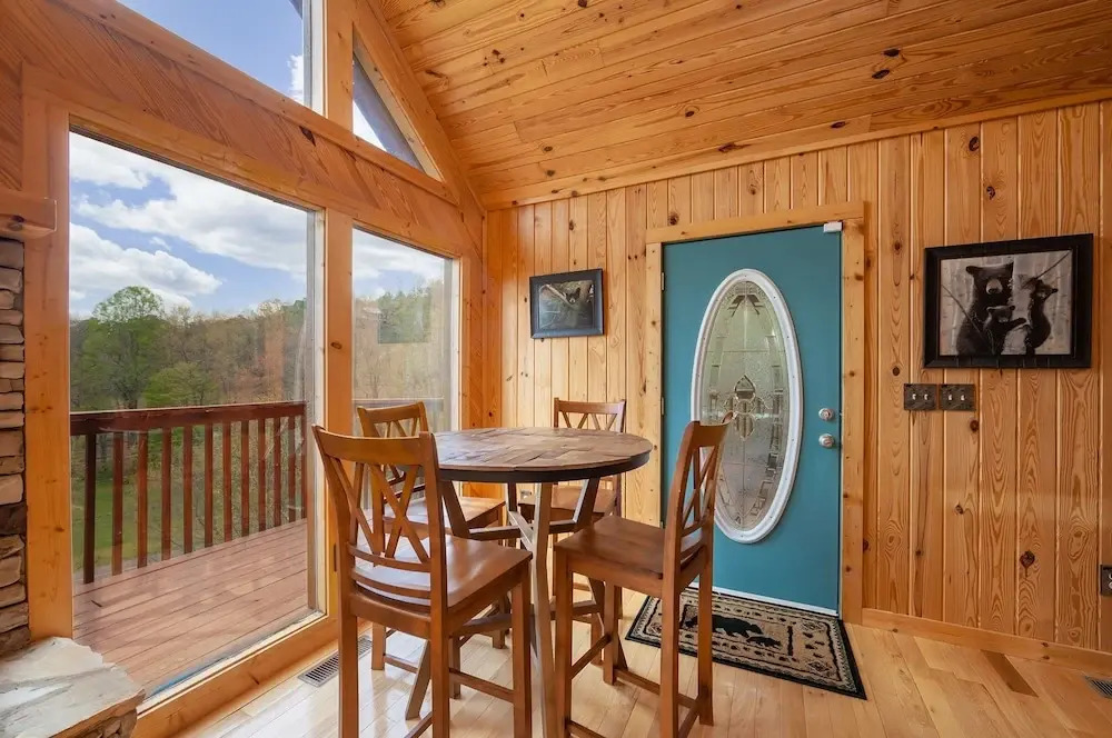 Barefoot Cabin 4 Bedroom Cabin by RedAwning