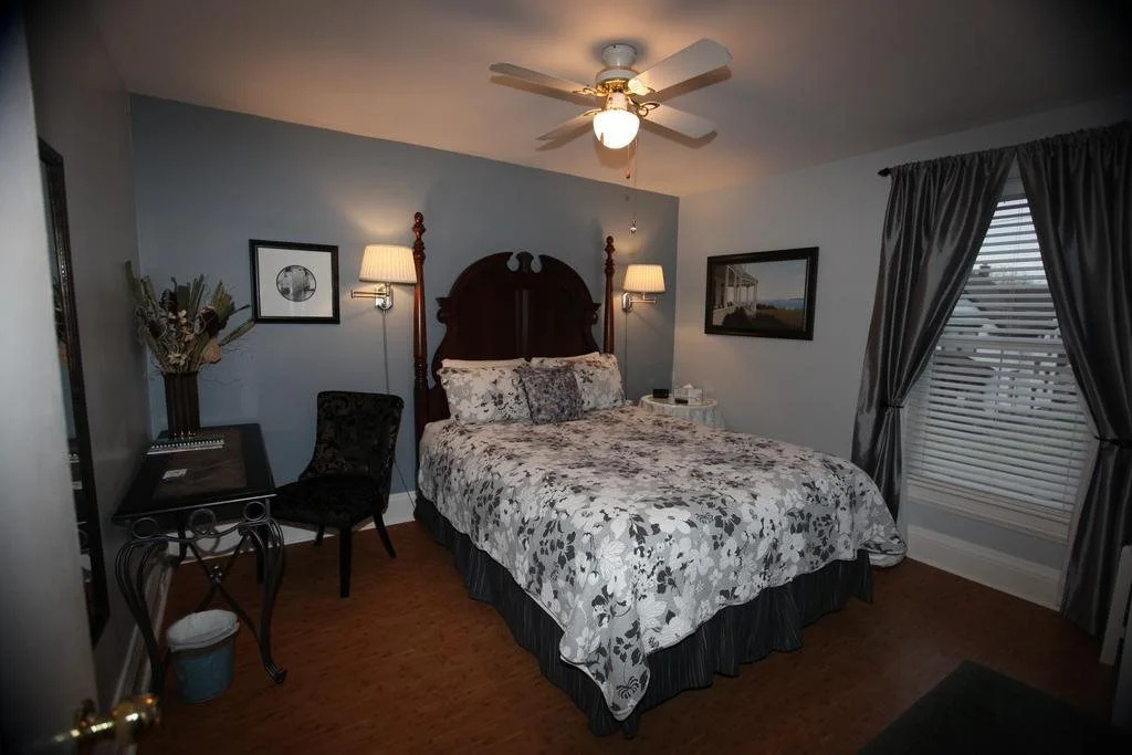 Ambiance By The Falls B&B