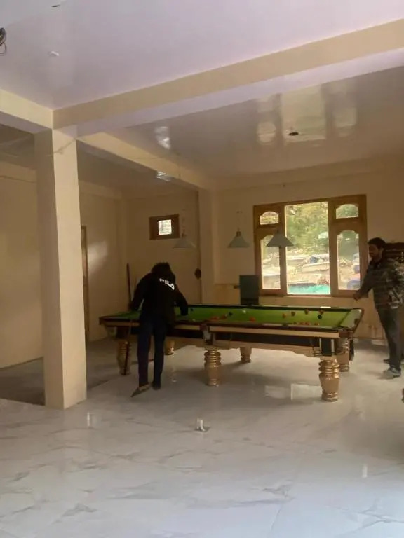 Majestic Mountain Bhaiji Guest House