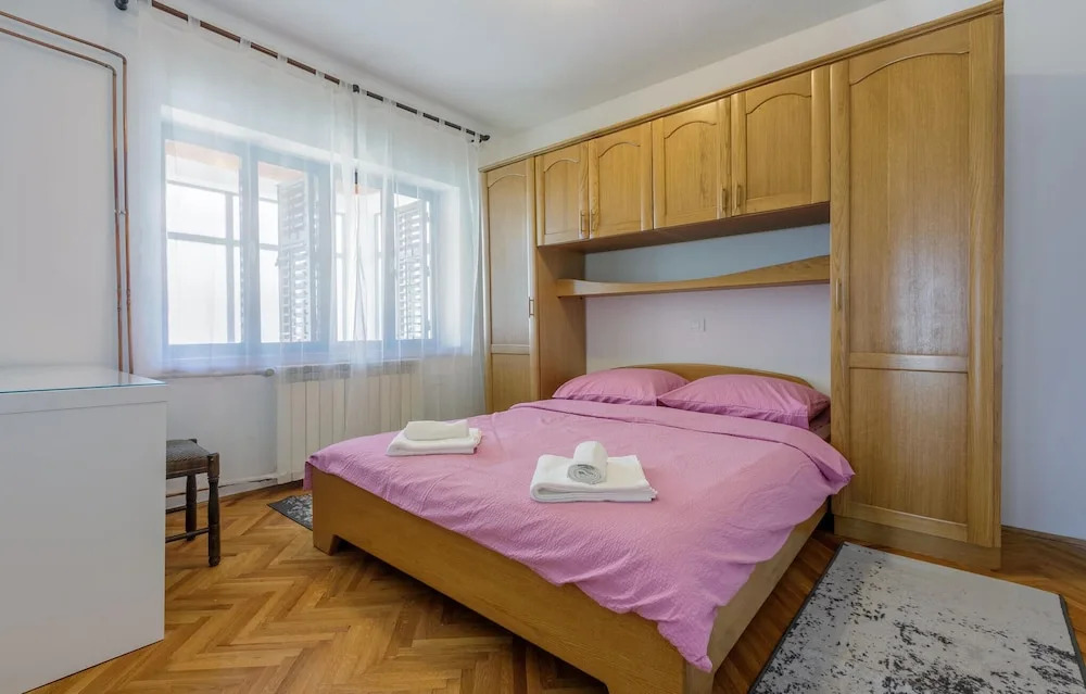 Amazing Apartment in Crikvenica With Wifi and 3 Bedrooms