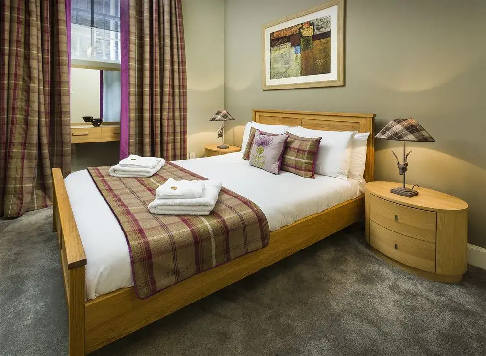 Nicolson Apartments