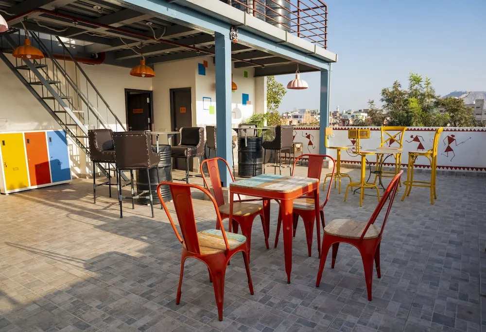 House of Backpackers