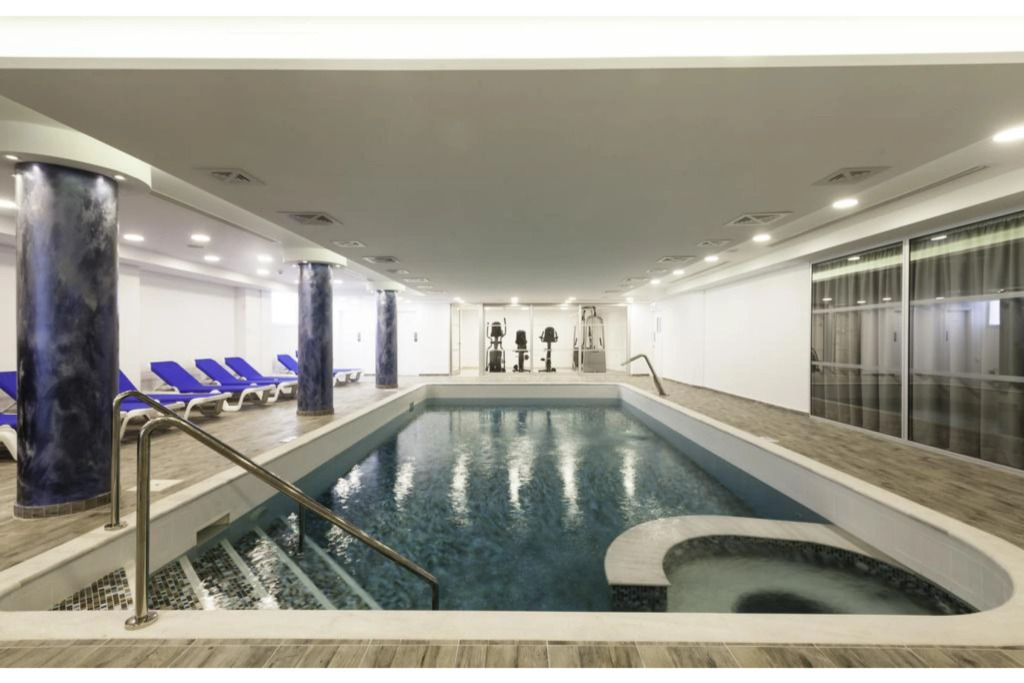 Gaia Sun N Blue Hotel