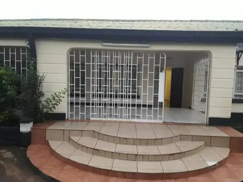 Central Estates - Wane Lodge