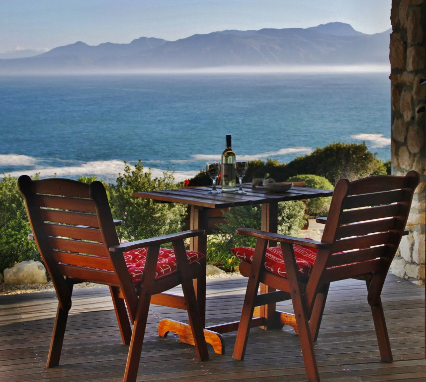 Kleinzee Oceanfront Guesthouse