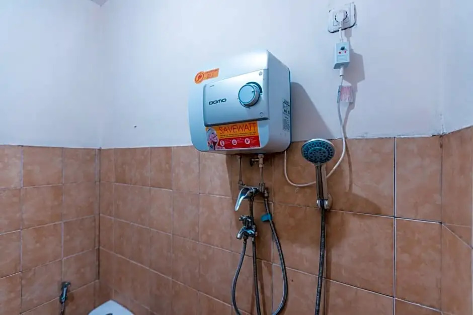 OYO Life 2424 Kost Luqman 2