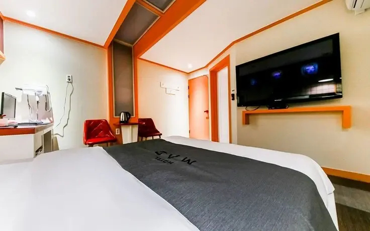 Daejeon Yongmun Back Hotel
