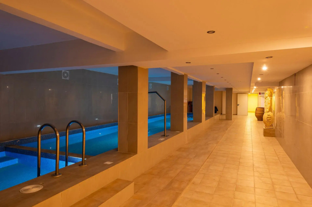 Dolphin Resort & Conference