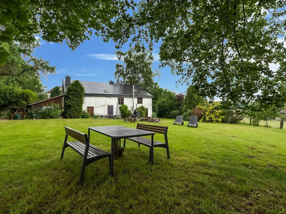 Detached Holiday Home with Sauna & Open Fire near Houffalize