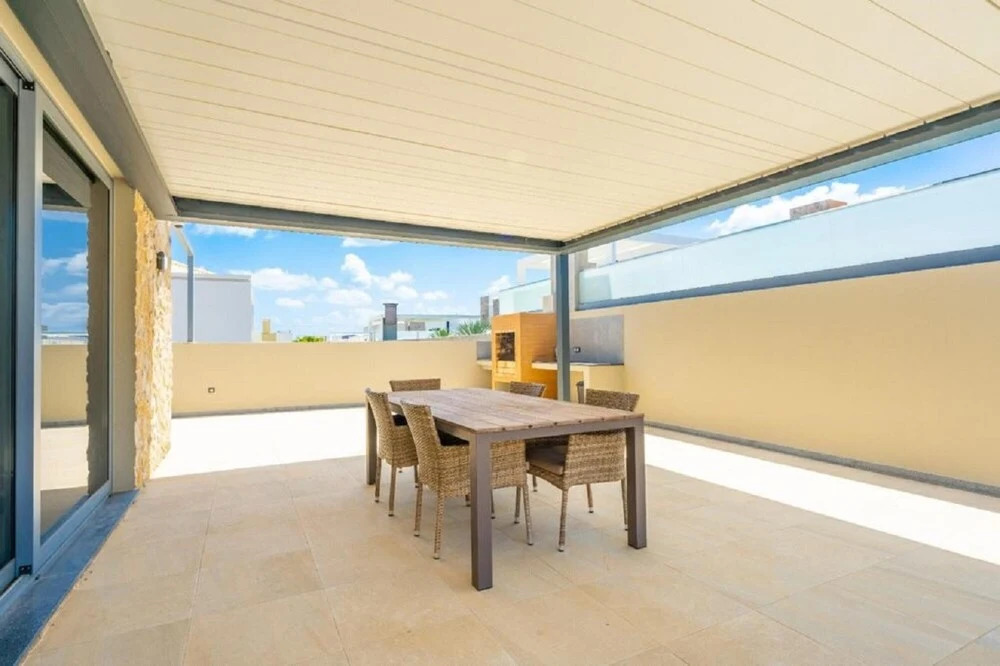 Golden House by Madeira Sun Travel