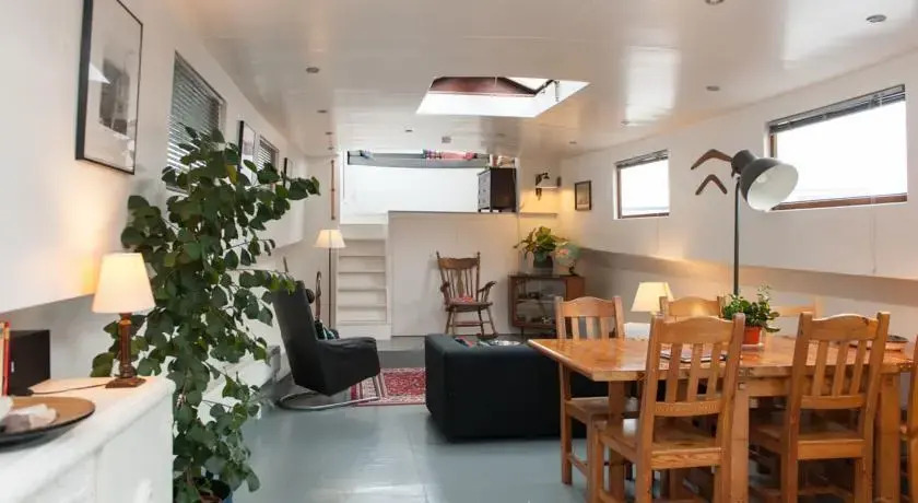 Authentic Houseboat