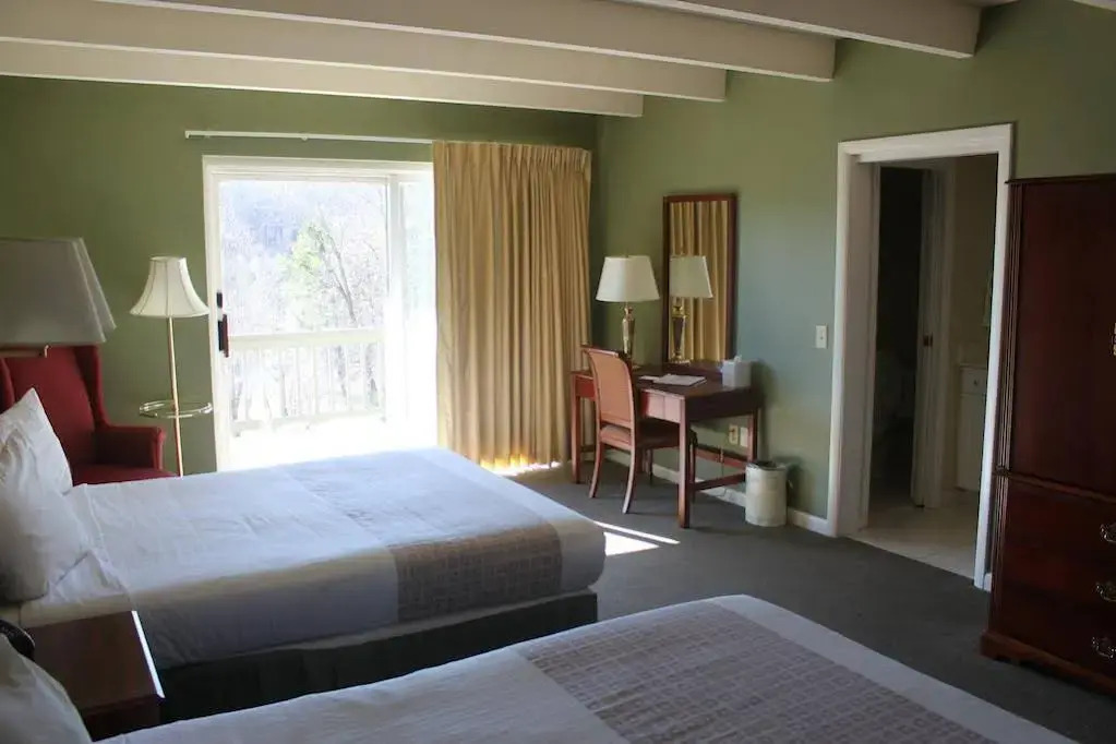Kingwood Resort & Golf Club