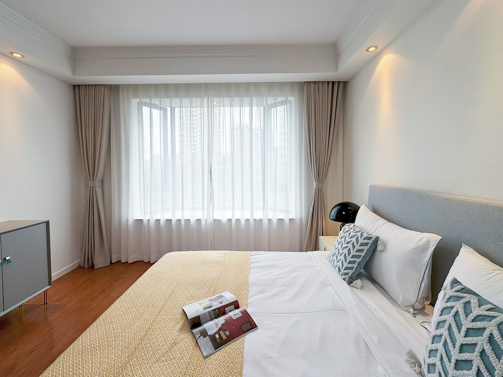 Tyms 3BR 2BA Apt  Gubei Fully Furnished