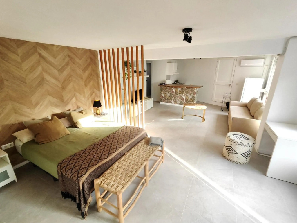 Estudio en Málaga (Zona Este)