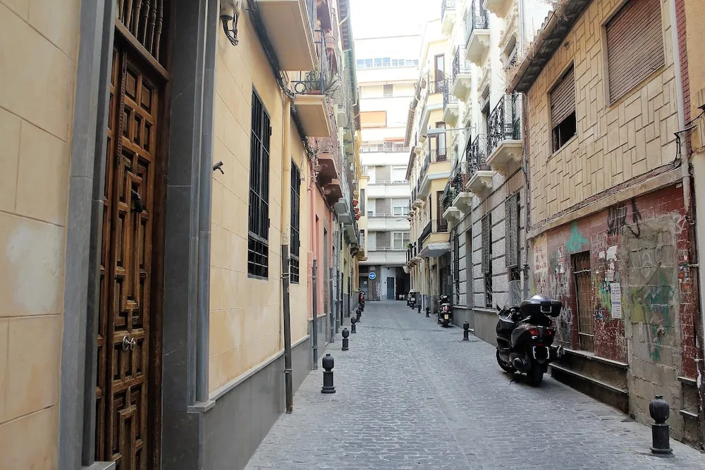 Las Rejas Apartment