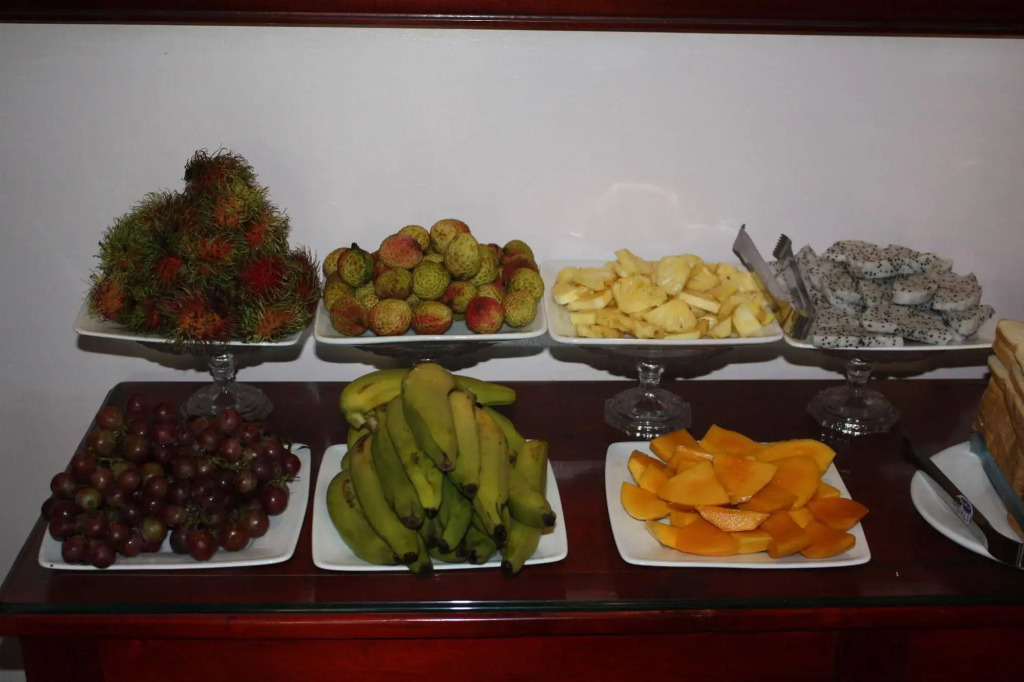 Holiday Diamond Hotel
