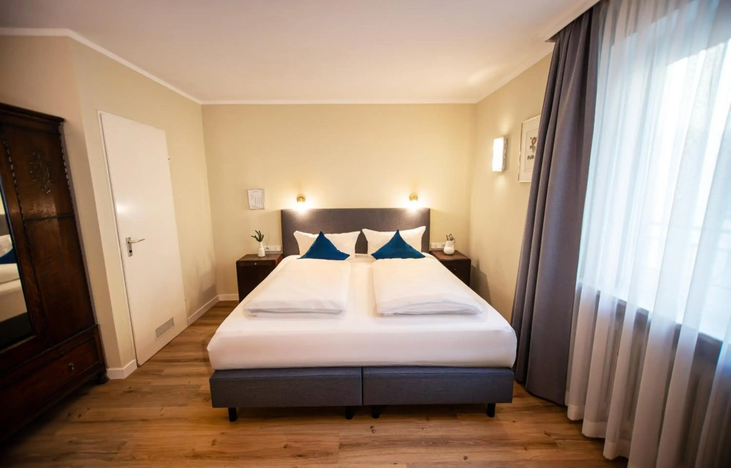 Hotel Altmünchen by Blattl
