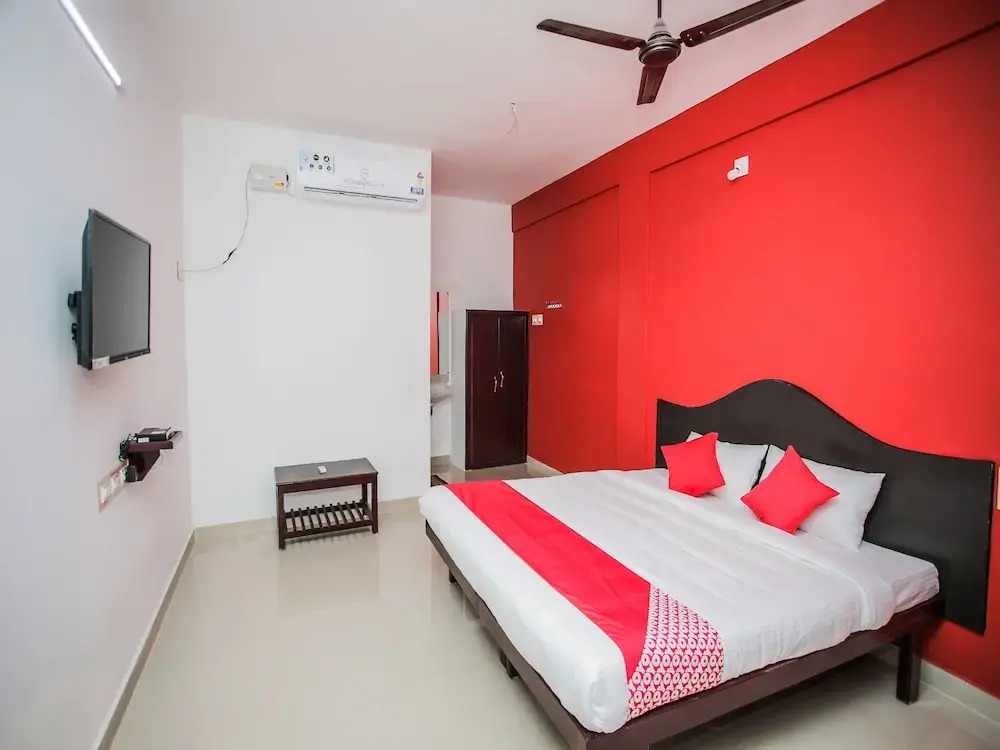 Oyo 26646 Hotel Aljemin