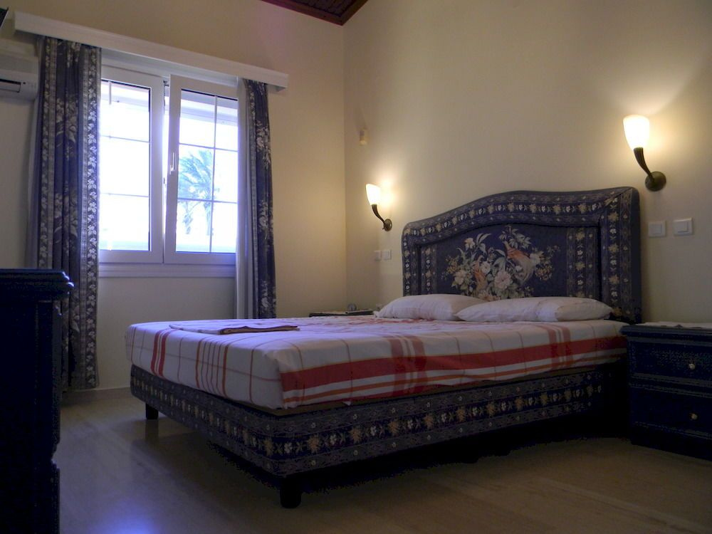 Beachfront Luxury Rhodes Villa 5 Bedrooms Sleeps 14 Villa Maria Kiotari