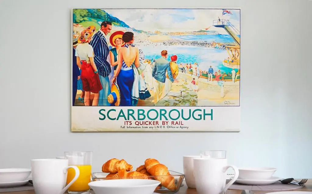 Beautifully furnished 4-bed townhouse on South Cliff
