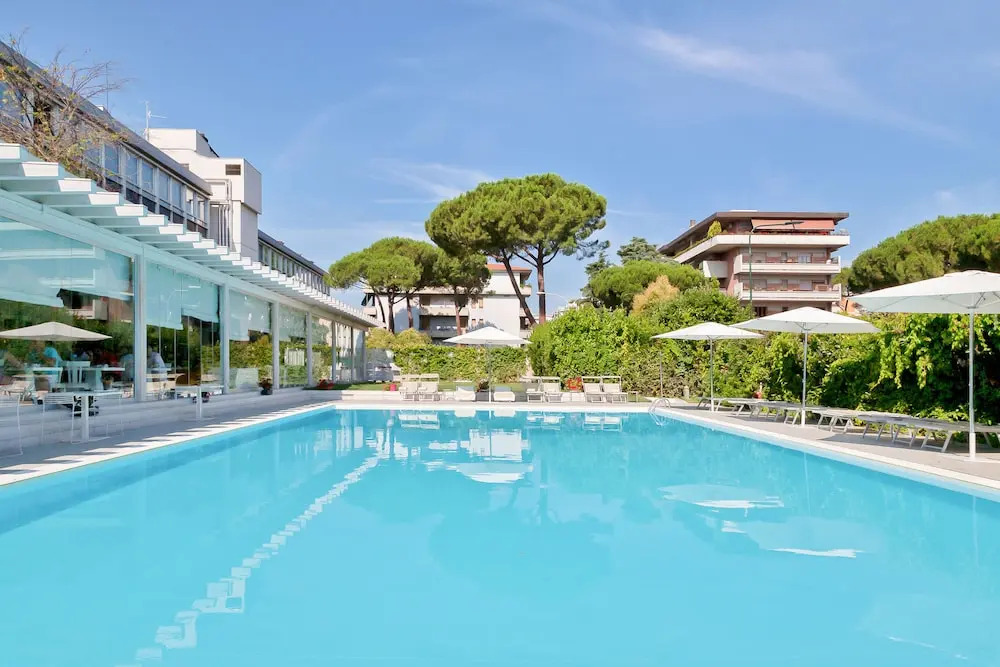 Отель Italiana Hotels Florence