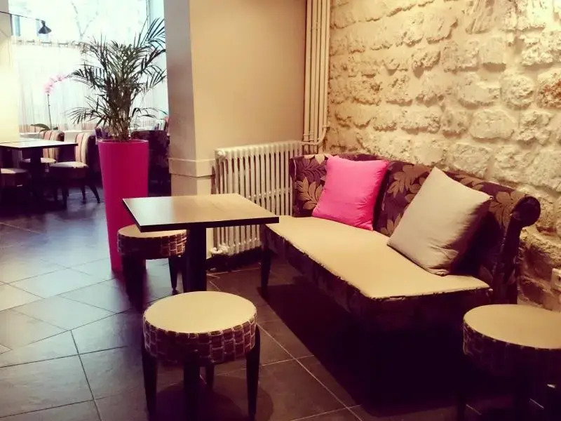 Appart Hotel Avalon Paris Gare du Nord