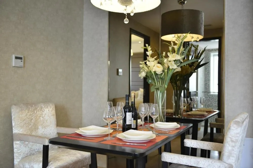 Locca Service Apartment