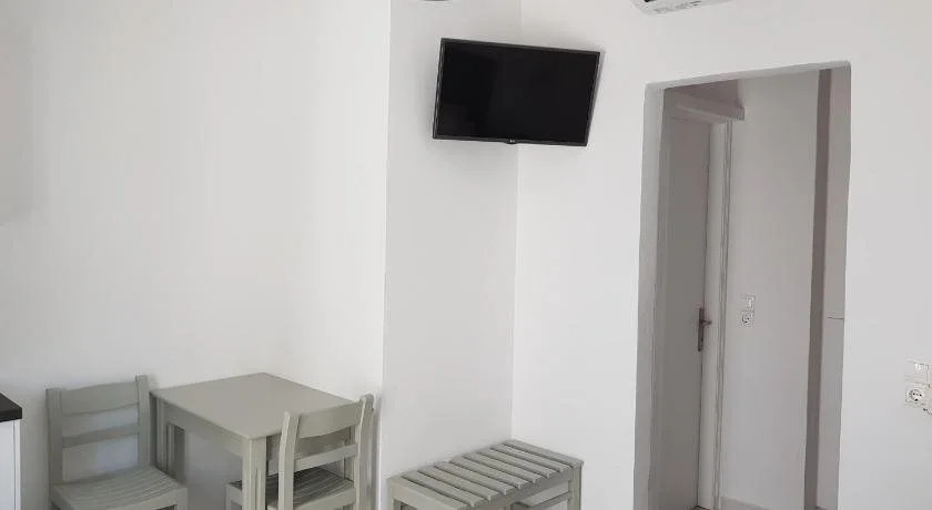 Alpha Studios Naxos