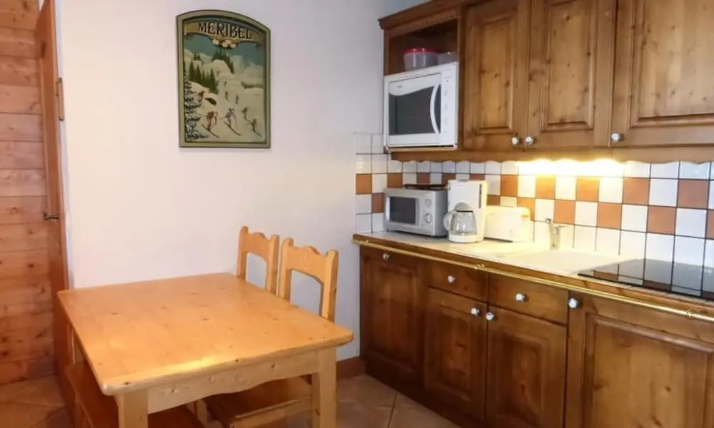 Apartment in Les Allues Near Forest Trails