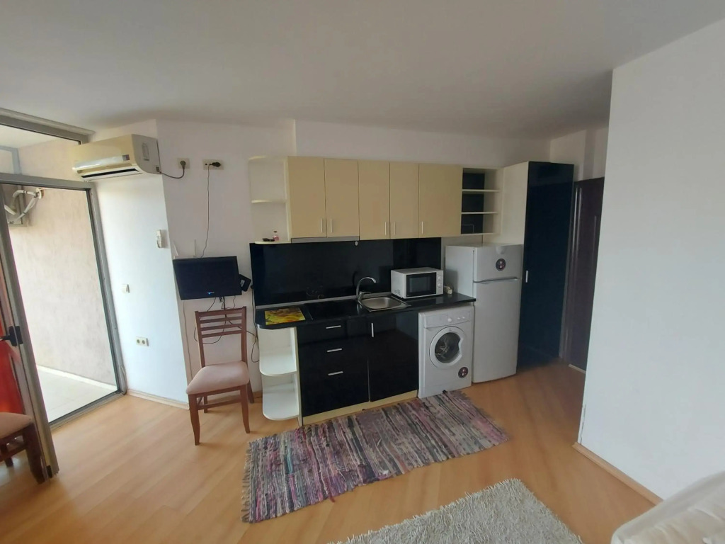 Violet Studio Apartment