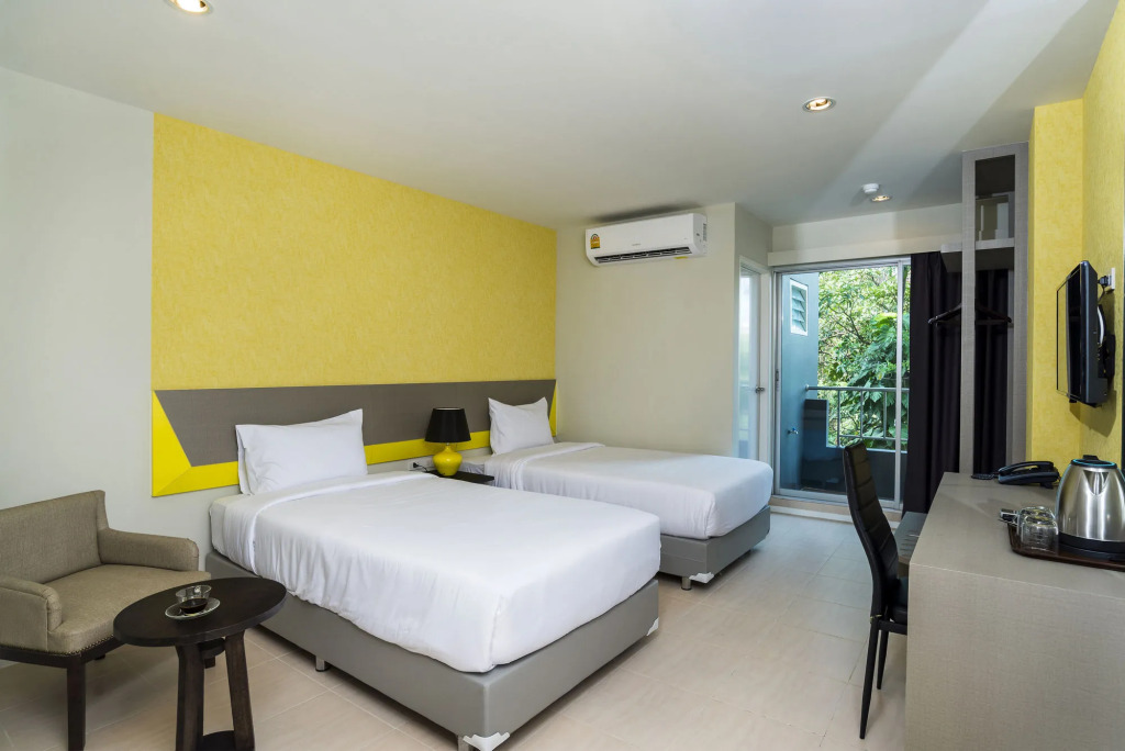 Zircon Hotel