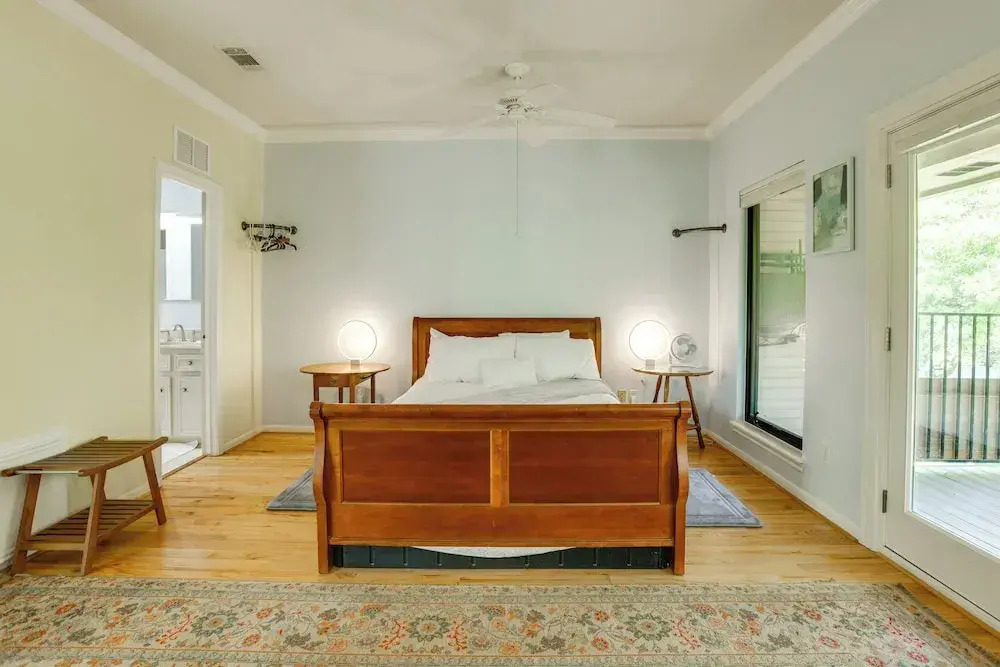 Near Nrg! Cozy + Private Houston Home w/ Garden