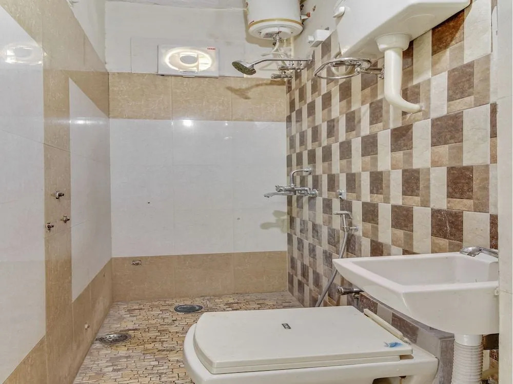 OYO 46815 Banaji Home Stay