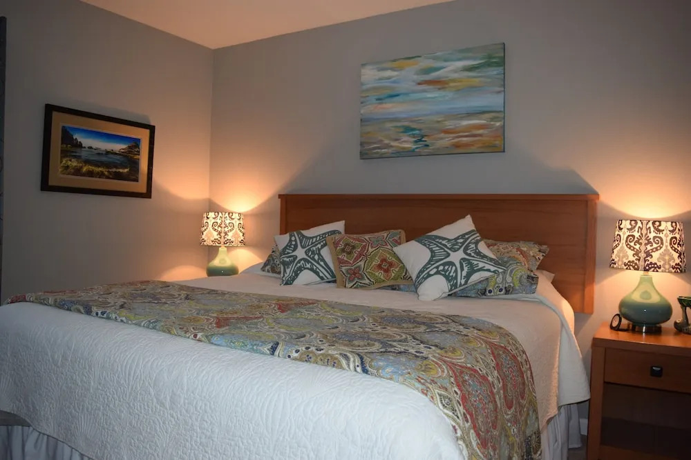 The Landing at Newport Condominium Hotel