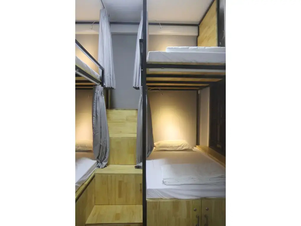 Vector Hostel