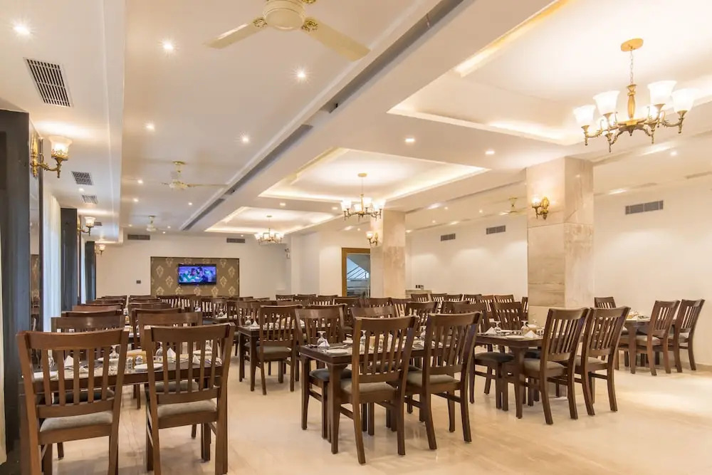 Mourya Hotel