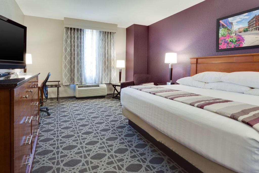 Drury Inn & Suites Middletown Franklin