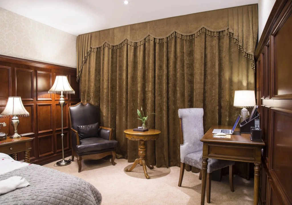 Sun Tour Hotel