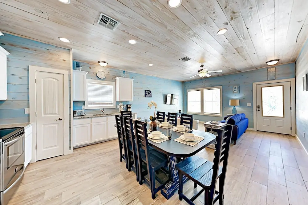 1617 S Station St 8 Home 3 Bedrooms 2 Bathrooms Home