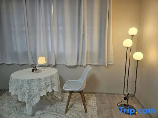 Right next to quiet residential area, spacious garden3 rooms (Q, Q,SS)