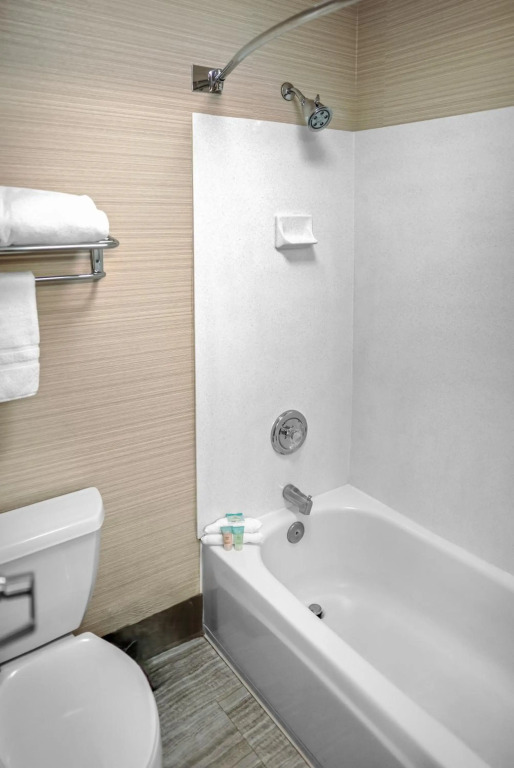 Crystal Inn Hotel & Suites - Midvalley
