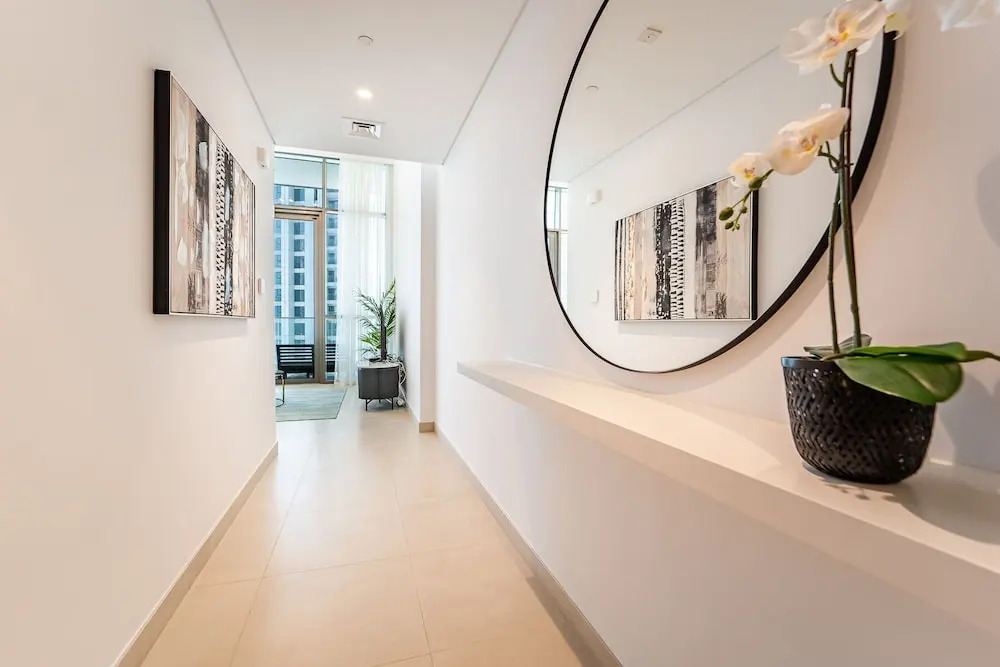 Luxury StayCation - Fancy Apartment Connected To Burj Khalifa