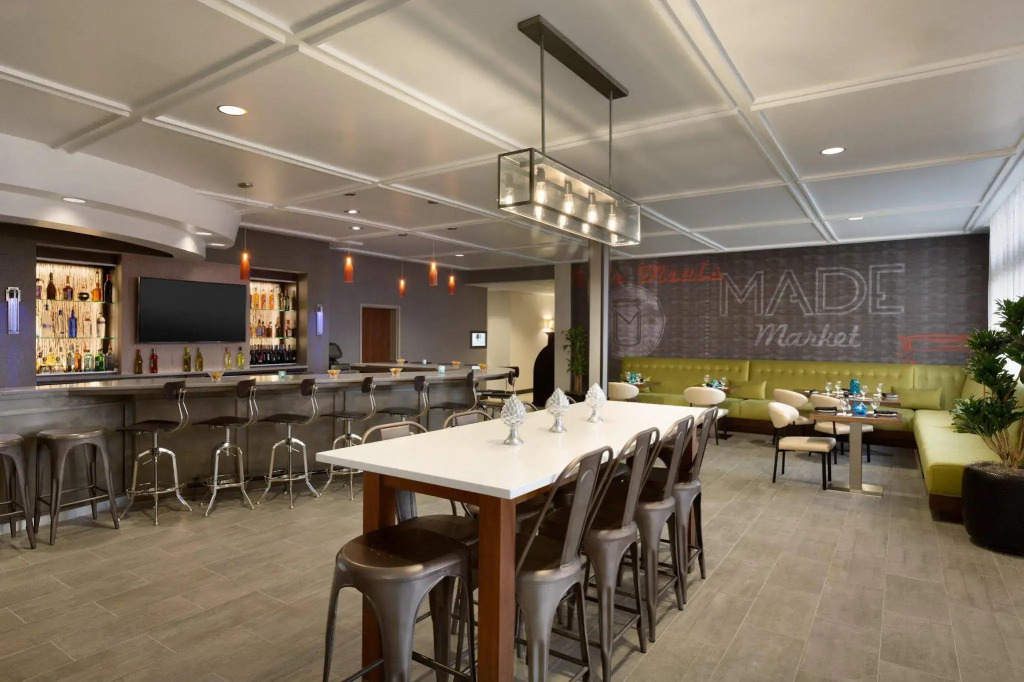 DoubleTree by Hilton Hotel Oklahoma City Airport