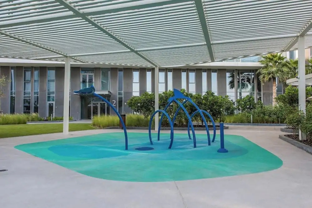 Luxury 2BR plus maids room in Bluewaters