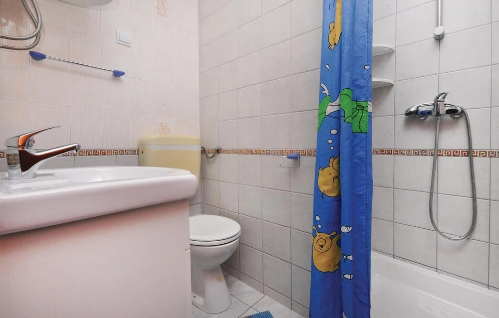 Beautiful Apartment in Omis With 3 Bedrooms